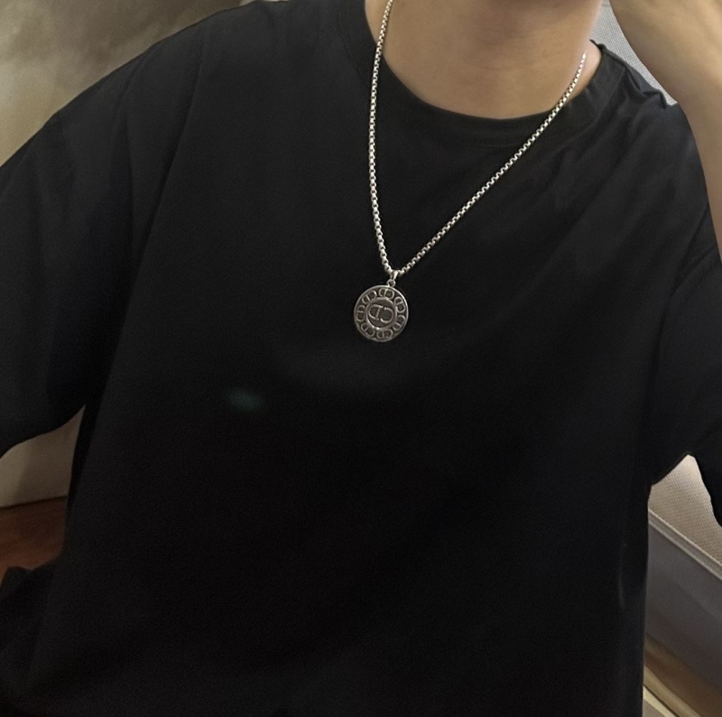 chr1st1an D10r necklaces